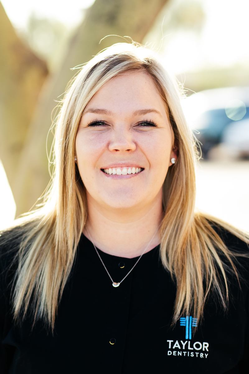 Rosalva a Dental Assistant for Taylor Dentistry Nicole Dental Assistant